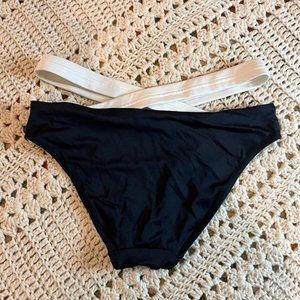 Pour Moi Ying Yang Strapped Bikini Bottoms Black w/White Straps Size UK-10 US-6